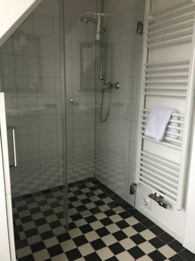 Ferienwohnungen Hebbel Хузум Екстериор снимка